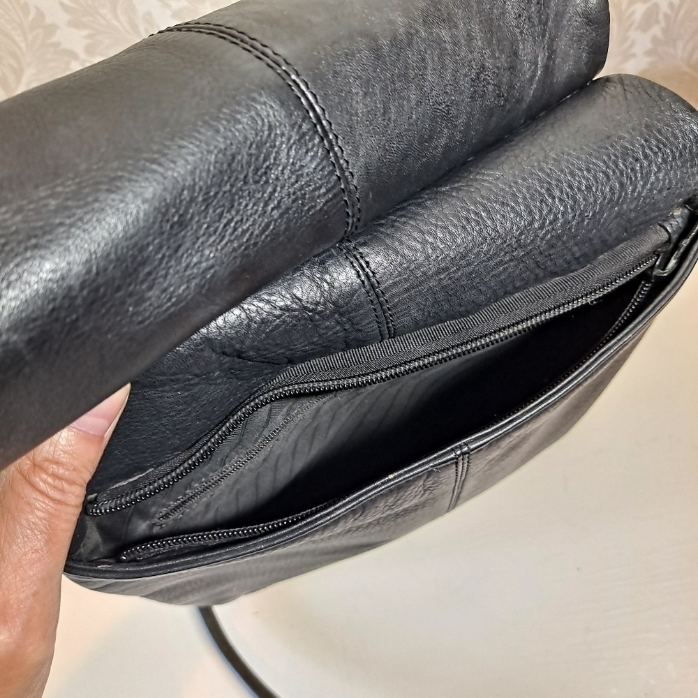 Vintage Leather Double Pouch Shoulder Bag Black - Picture 6 of 9